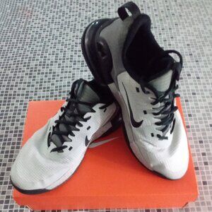 Nike Interact Run SE